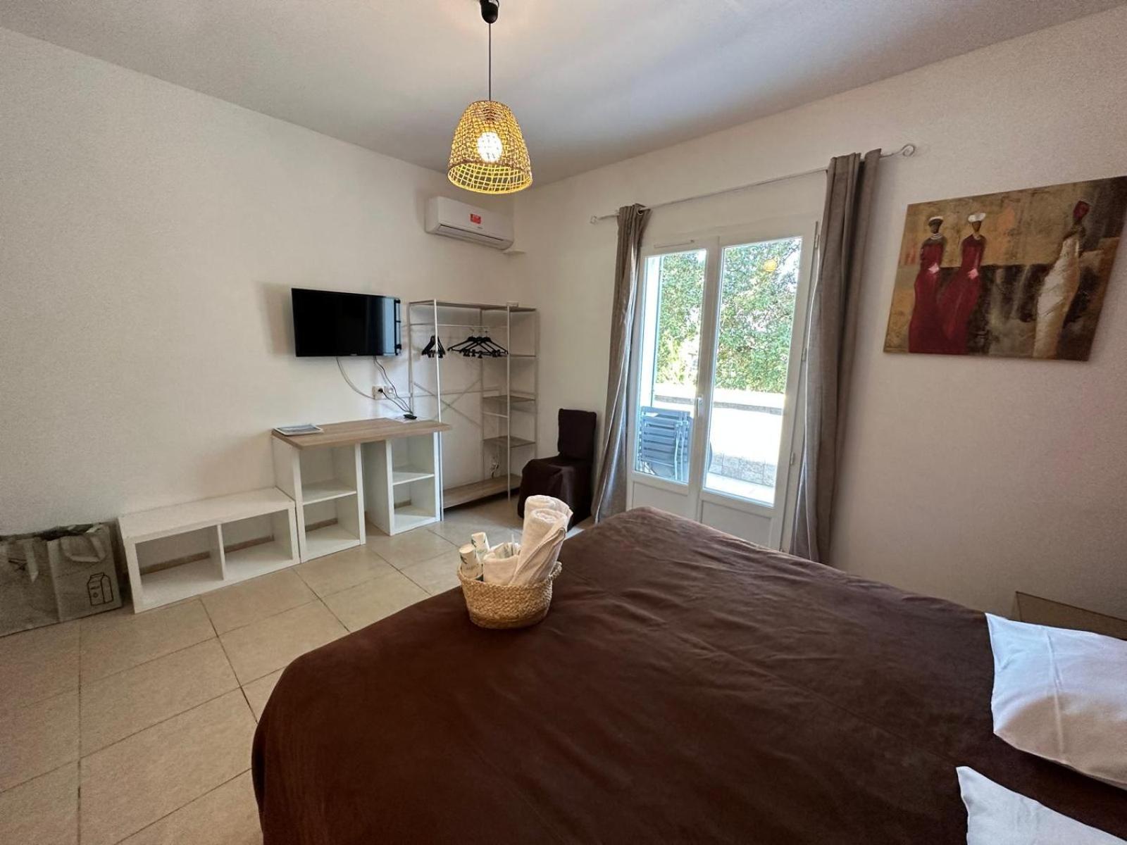 L'Hotel Du Bastier Ginasservis Zewnętrze zdjęcie